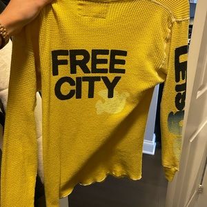 Free city waffle knit 3/4 length sleeve  t-shirt